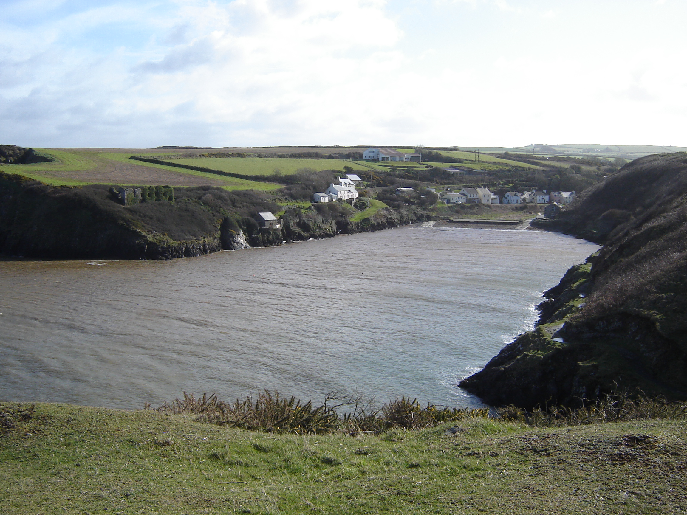 Looking back towards Abercastle Beach & slipway at high water